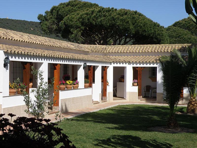 Hostal Las Acacias لوس كانيوس دي ميكا المظهر الخارجي الصورة